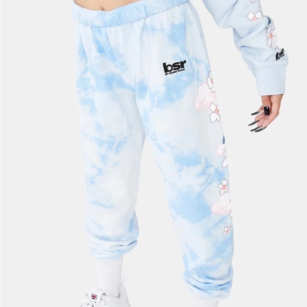 Blue Floral Joggers - Picture 4 of 12
